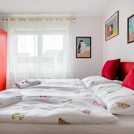 Ruhige Im Gruenen Homestay szállás